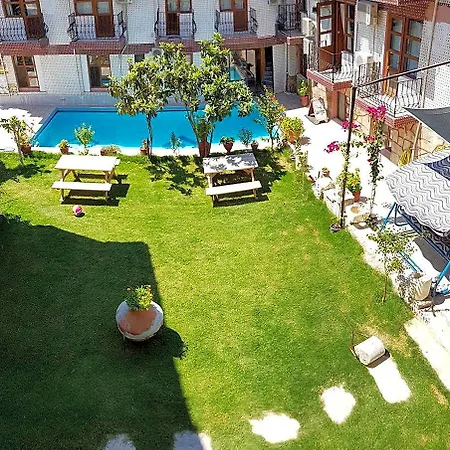 Sezgin Boutique فندق 2*