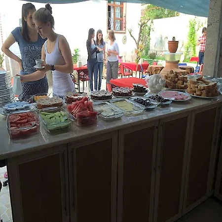 Sezgin Boutique كوشاداسيه
